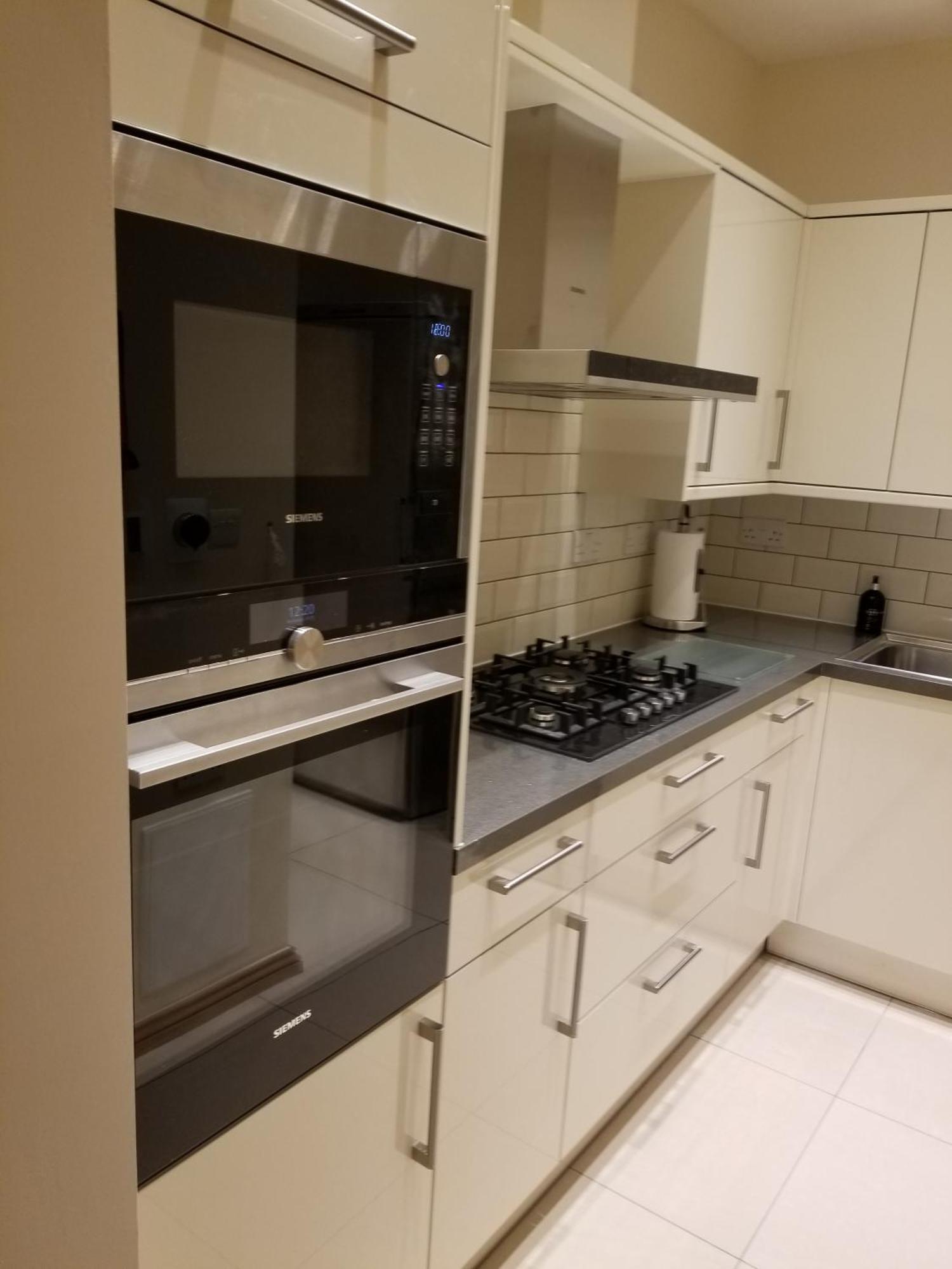 London Luxury Apartment 4 Bedroom Sleeps 12 People With 4 Bathrooms 1 Min Walk From Station Wanstead Buitenkant foto
